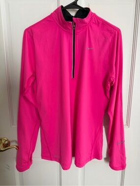 Womens NIKE Element 1/4 Zip Pink Running Top EUC Reflector/Thumbholes Size Large